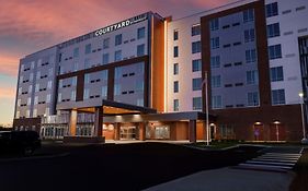 Courtyard By Marriott Indianapolis Fishers